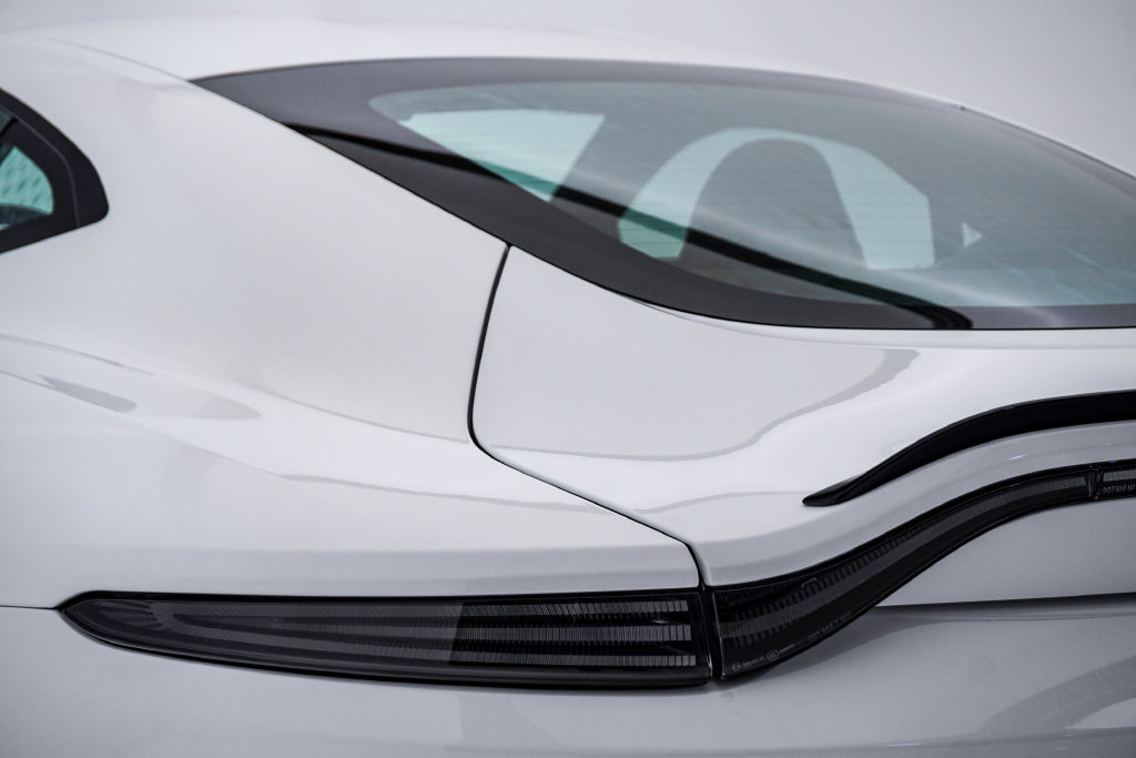 New 2026 Aston Martin V8 Vantage S RWD image 13