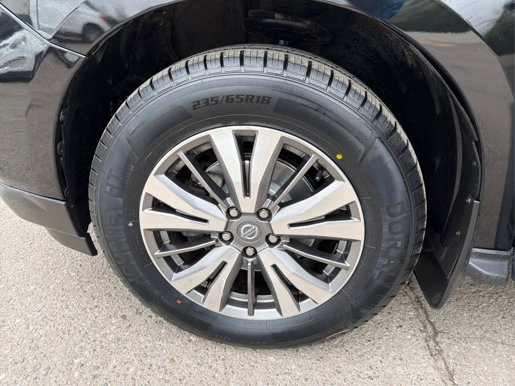 Used 2020 Nissan Pathfinder S AWD/4WD image 21