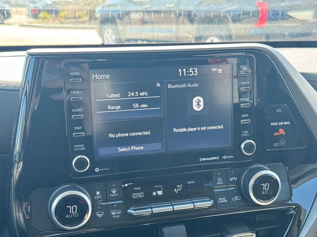 Used 2022 Toyota Highlander LE AWD/4WD image 21