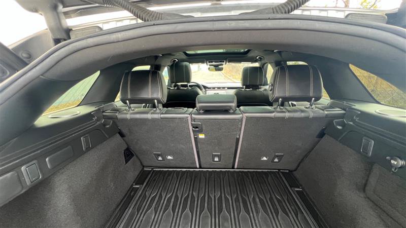 Used 2018 Land Rover Range Rover Velar S AWD/4WD image 67