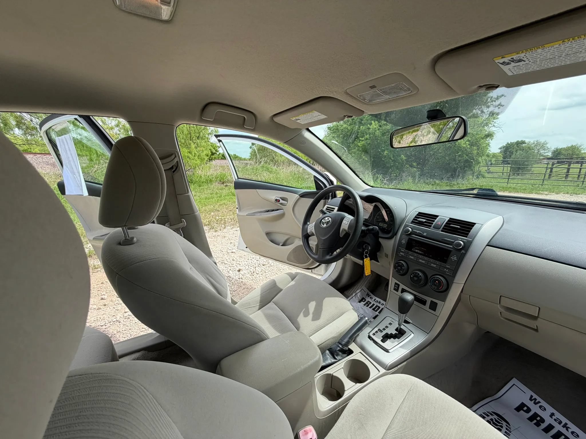 Used 2011 Toyota Corolla LE FWD image 17