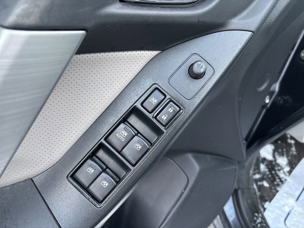 Used 2016 Subaru Forester 2.5i Limited image 17