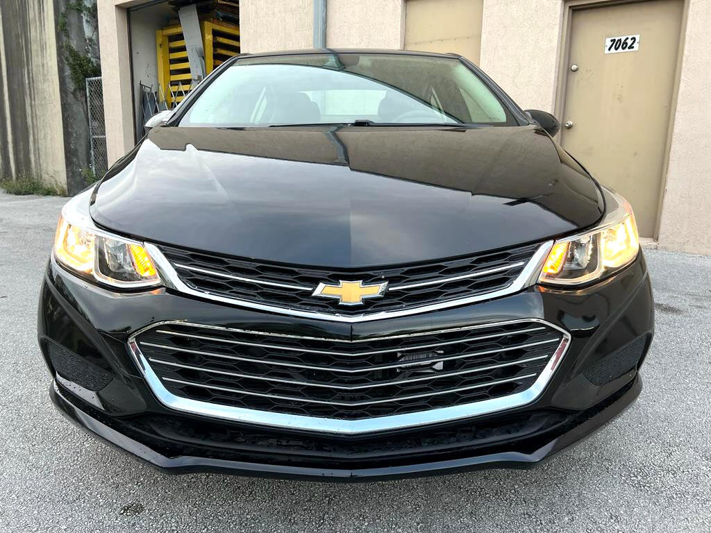Used 2018 Chevrolet Cruze LS image 10