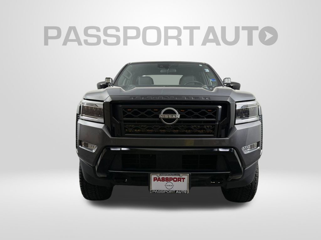 Used 2023 Nissan Frontier SV w/ Midnight Edition Package image 2