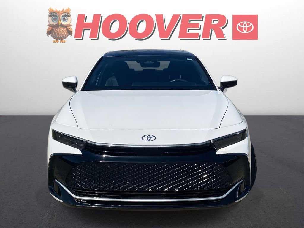 Used 2023 Toyota Crown Limited image 8