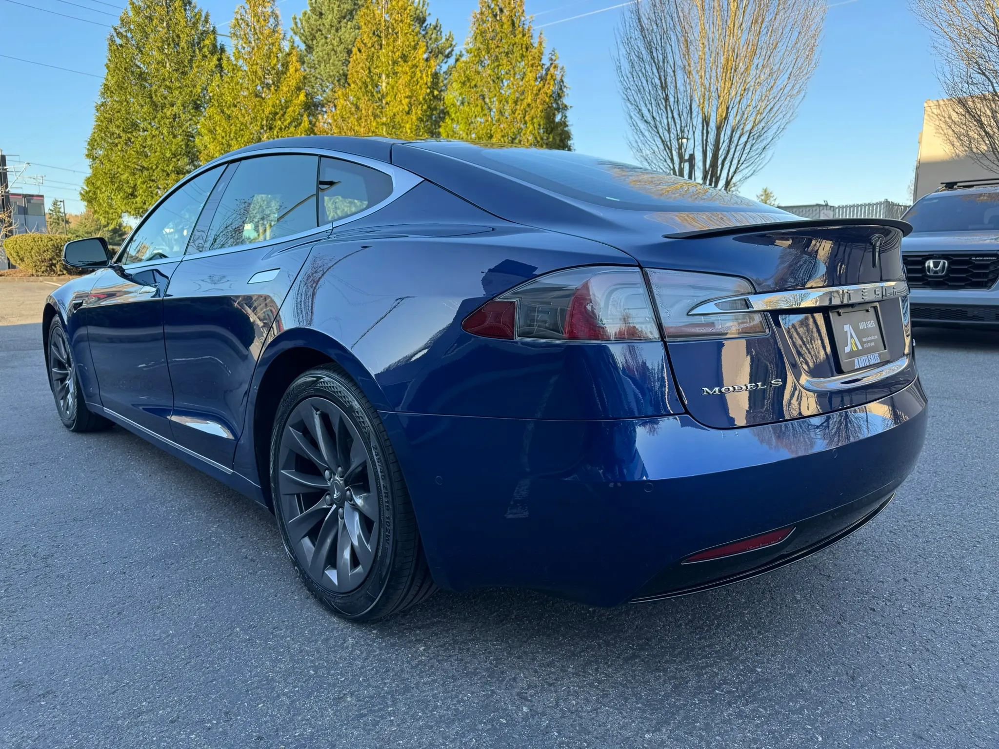 Used 2017 Tesla Model S 75D AWD/4WD image 8