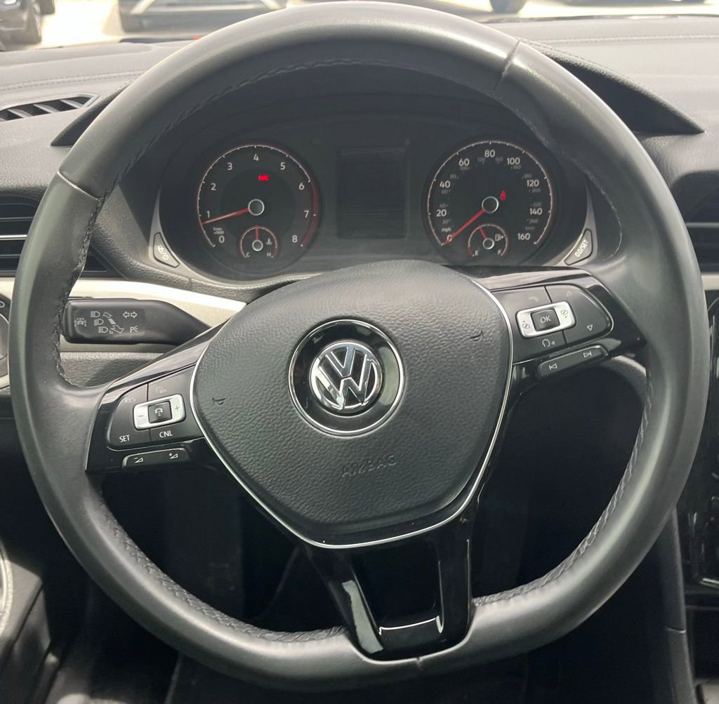 Used 2022 Volkswagen Passat 2.0T SE FWD image 8