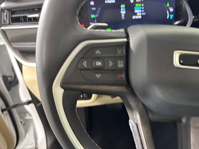 Used 2023 Jeep Grand Cherokee 4WD 4xe w/ Luxury Tech Group II image 15