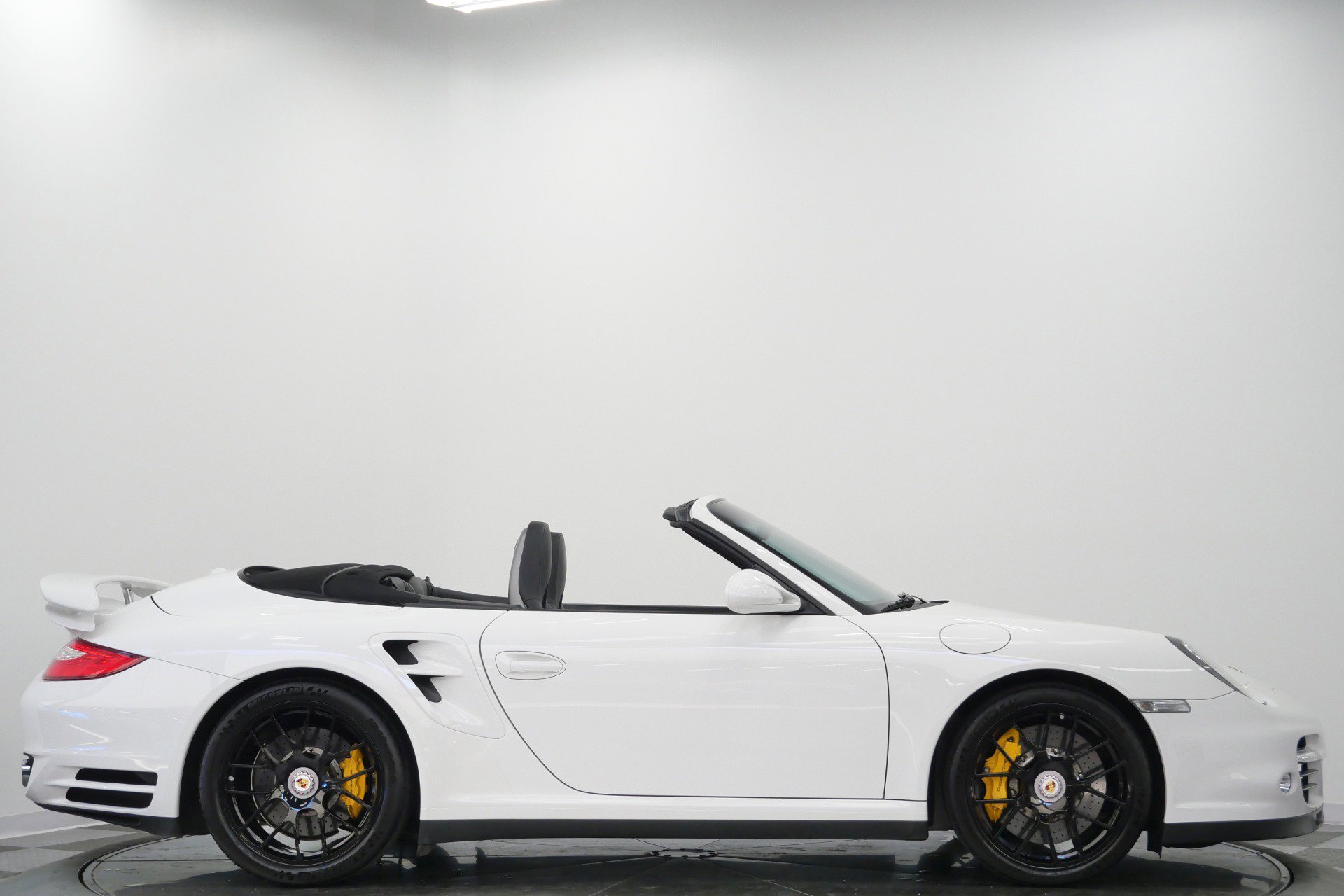 Used 2012 Porsche 911 Turbo S AWD/4WD image 66