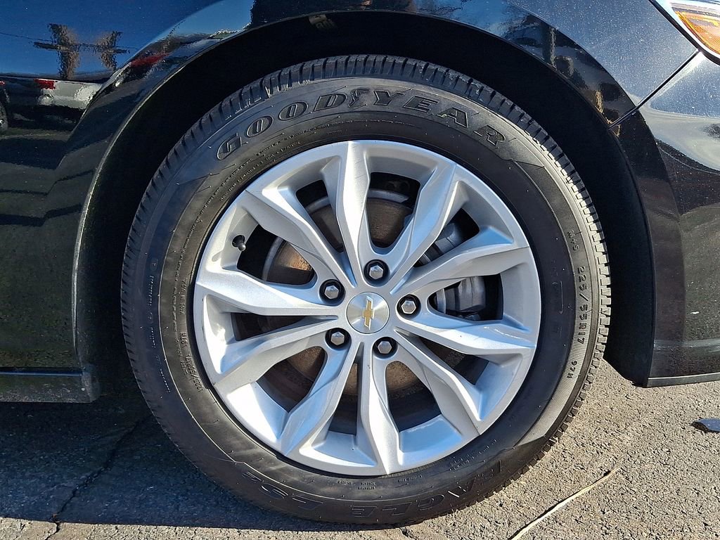 Used 2024 Chevrolet Malibu LT image 9