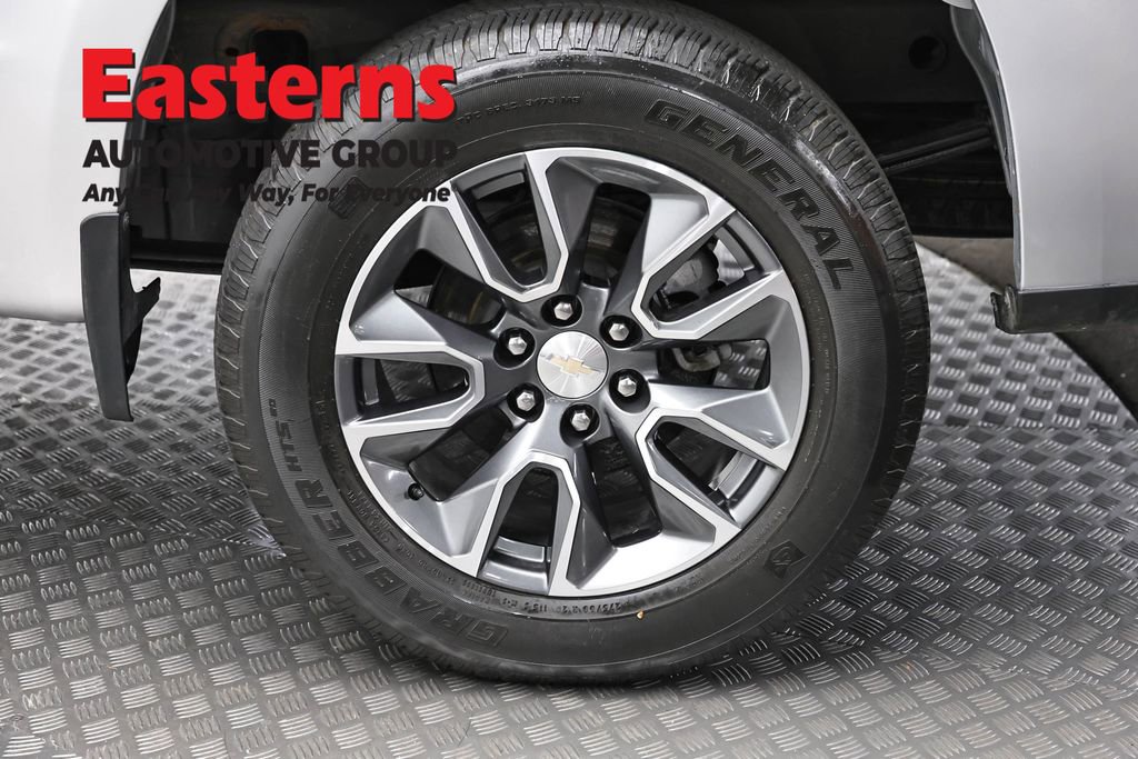 Used 2022 Chevrolet Silverado 1500 LT AWD/4WD image 8