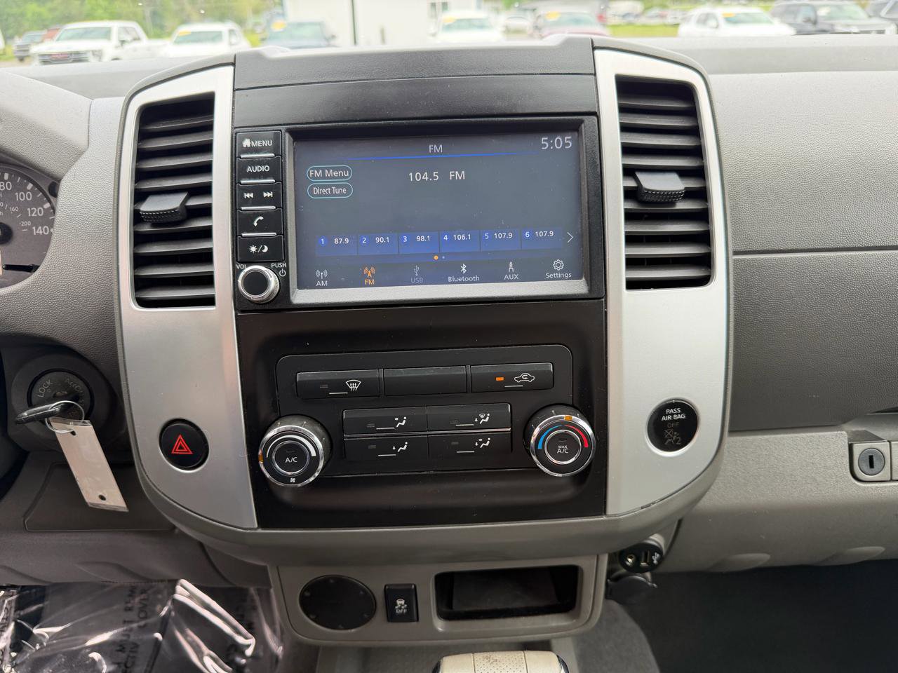 Used 2019 Nissan Frontier S RWD image 26