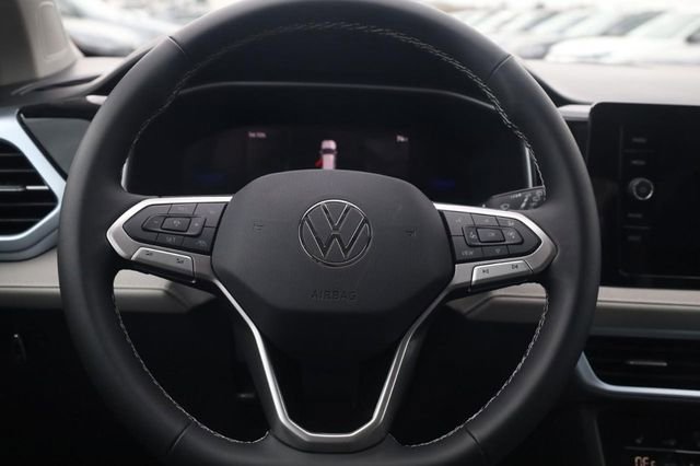 New 2026 Volkswagen Taos SE AWD/4WD image 8