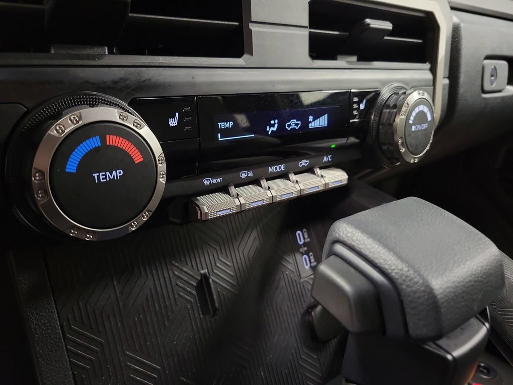 Used 2026 Toyota Tacoma SR5 AWD/4WD image 22