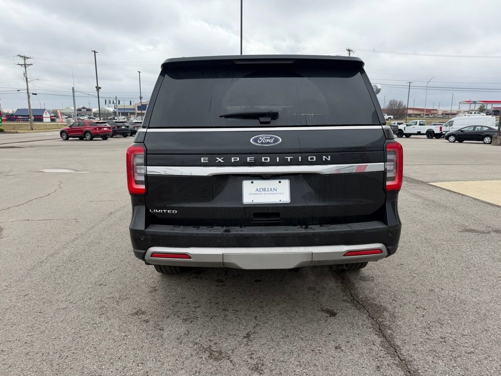 Used 2024 Ford Expedition Limited image 4