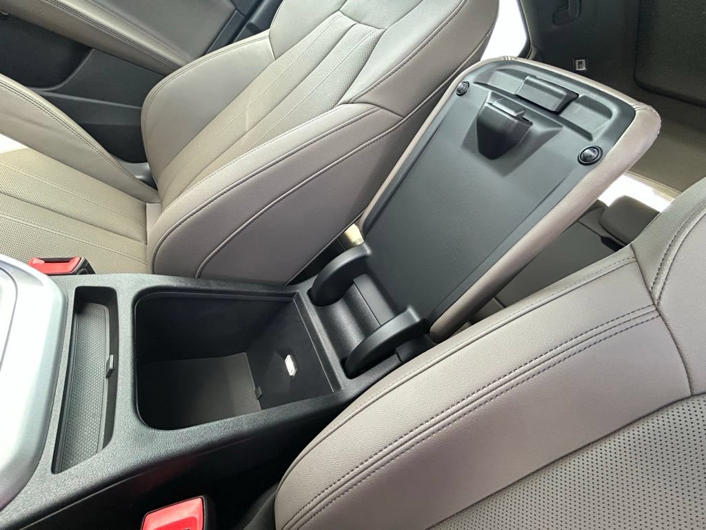 Used 2025 Audi Q5 Premium Plus w/ Premium Plus AWD/4WD image 36