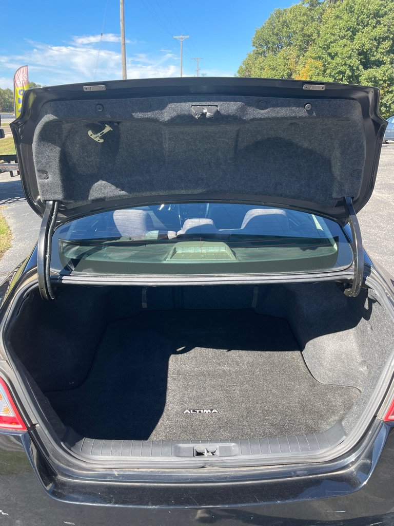 Used 2013 Nissan Altima 2.5 SV FWD image 18