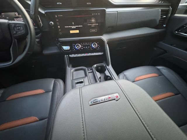 Used 2026 GMC Sierra 2500 AT4 AWD/4WD image 3