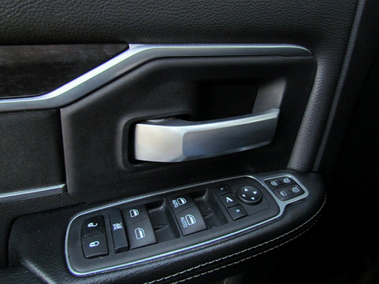 Used 2024 RAM 3500 Big Horn w/ Night Edition image 25