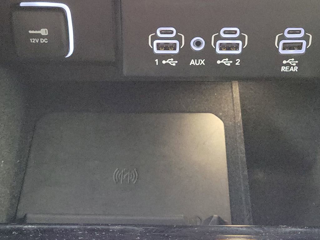 Used 2024 Jeep Wagoneer L Series III w/ Premium Group I image 21