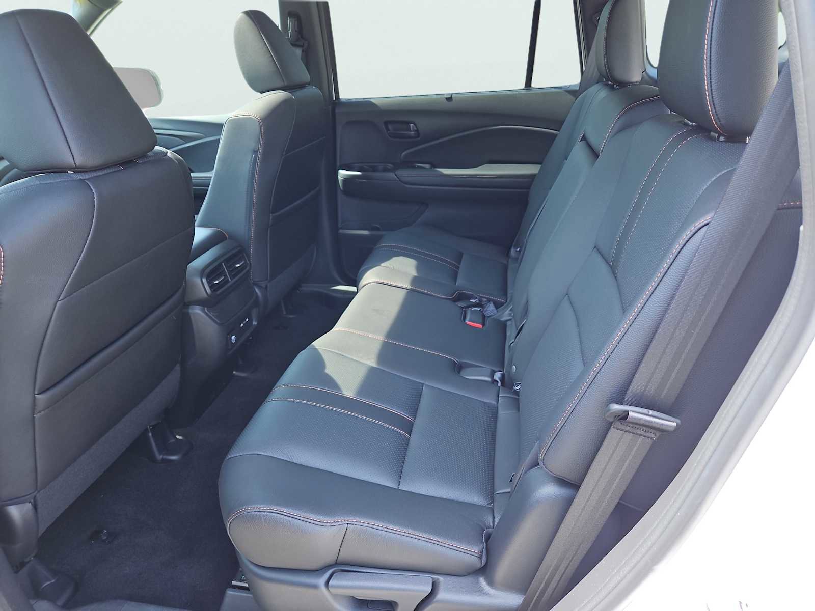 Certified 2024 Honda Passport TrailSport image 36
