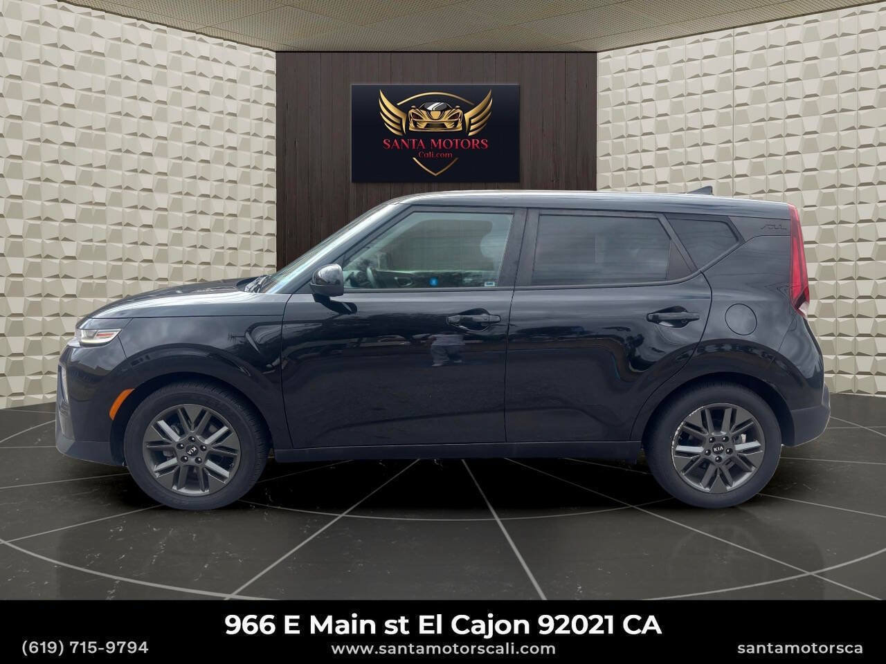 Used 2020 Kia Soul EX FWD image 6