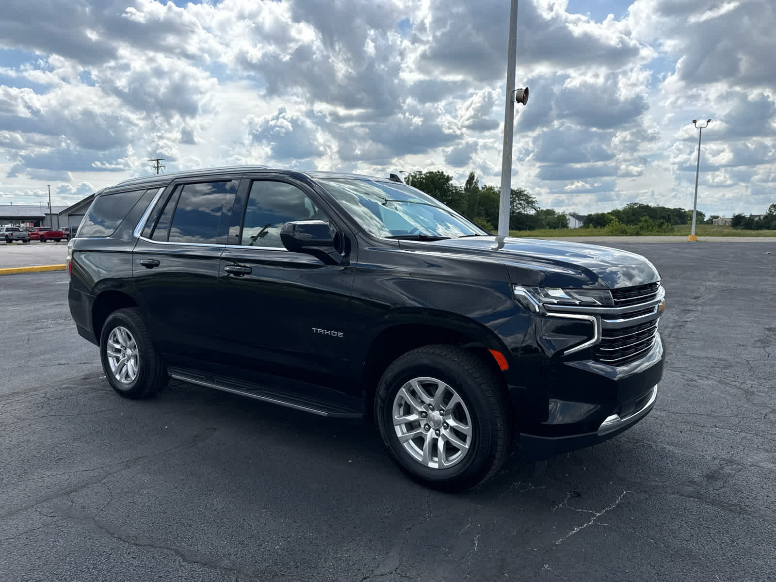 Certified 2024 Chevrolet Tahoe LT AWD/4WD image 7
