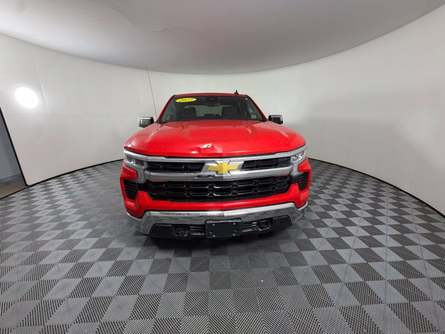 Used 2022 Chevrolet Silverado 1500 LT AWD/4WD image 8