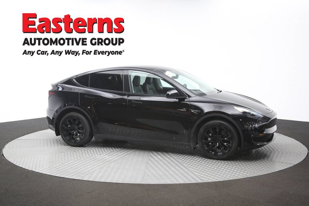 Used 2024 Tesla Model Y Long Range AWD/4WD image 41