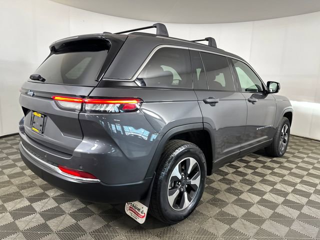 Used 2023 Jeep Grand Cherokee 4WD 4xe image 3