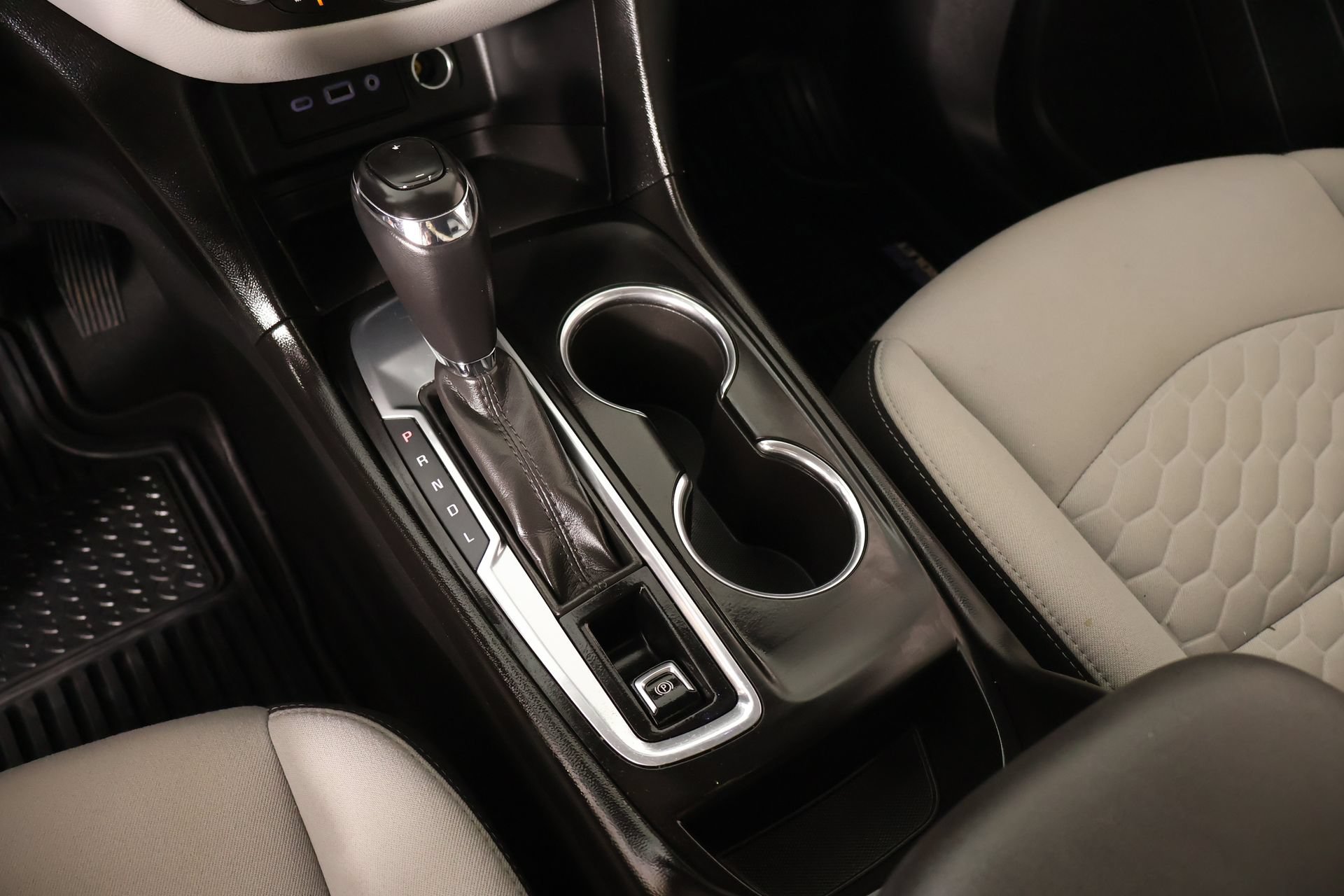 Used 2019 Chevrolet Equinox LT FWD image 8