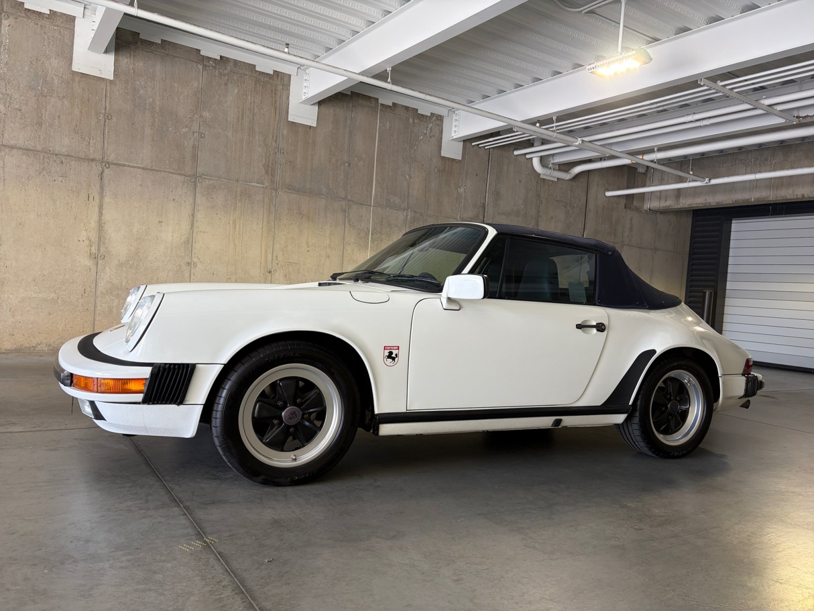 Used 1987 Porsche 911 Carrera RWD image 2