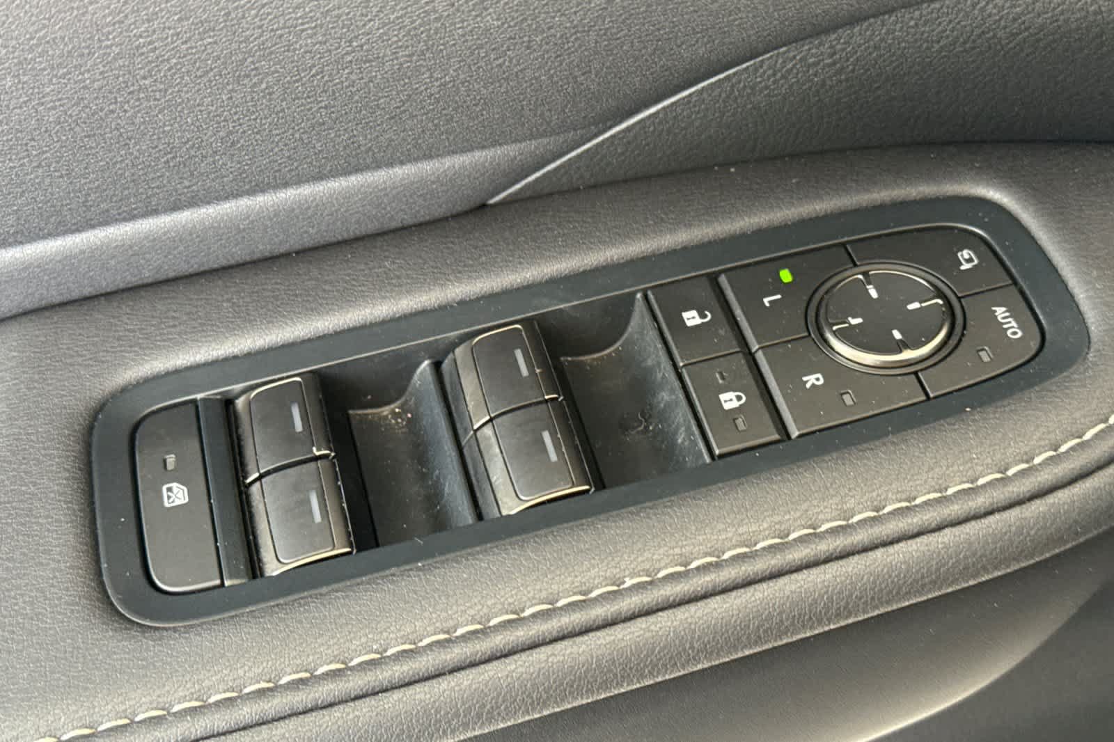 Used 2025 Lexus TX 350 AWD image 13