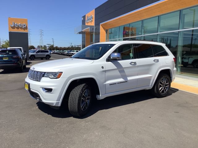 Used 2020 Jeep Grand Cherokee Overland AWD/4WD image 5