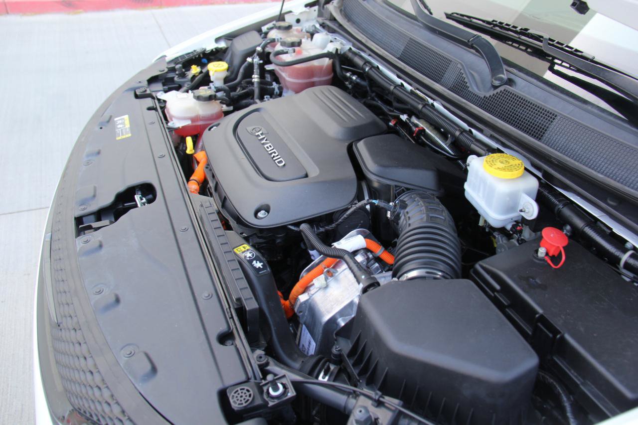 Used 2020 Chrysler Pacifica Touring-L w/ S Appearance Package FWD image 38
