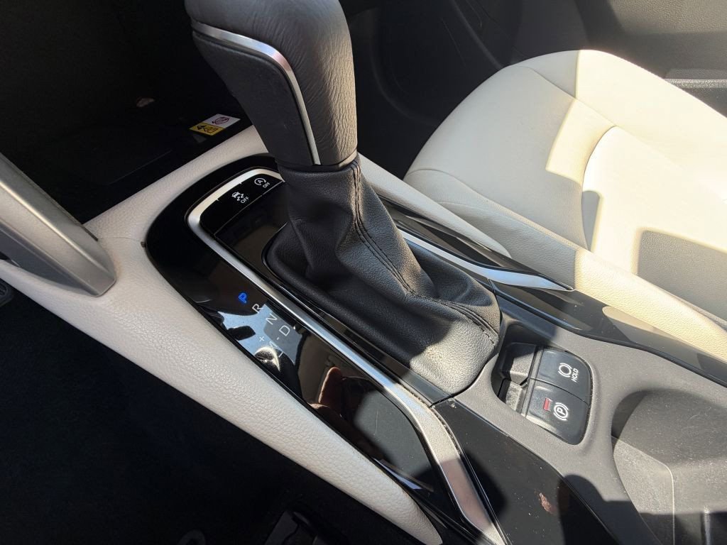 Used 2023 Toyota Corolla Cross XLE w/ Convenience Package image 18