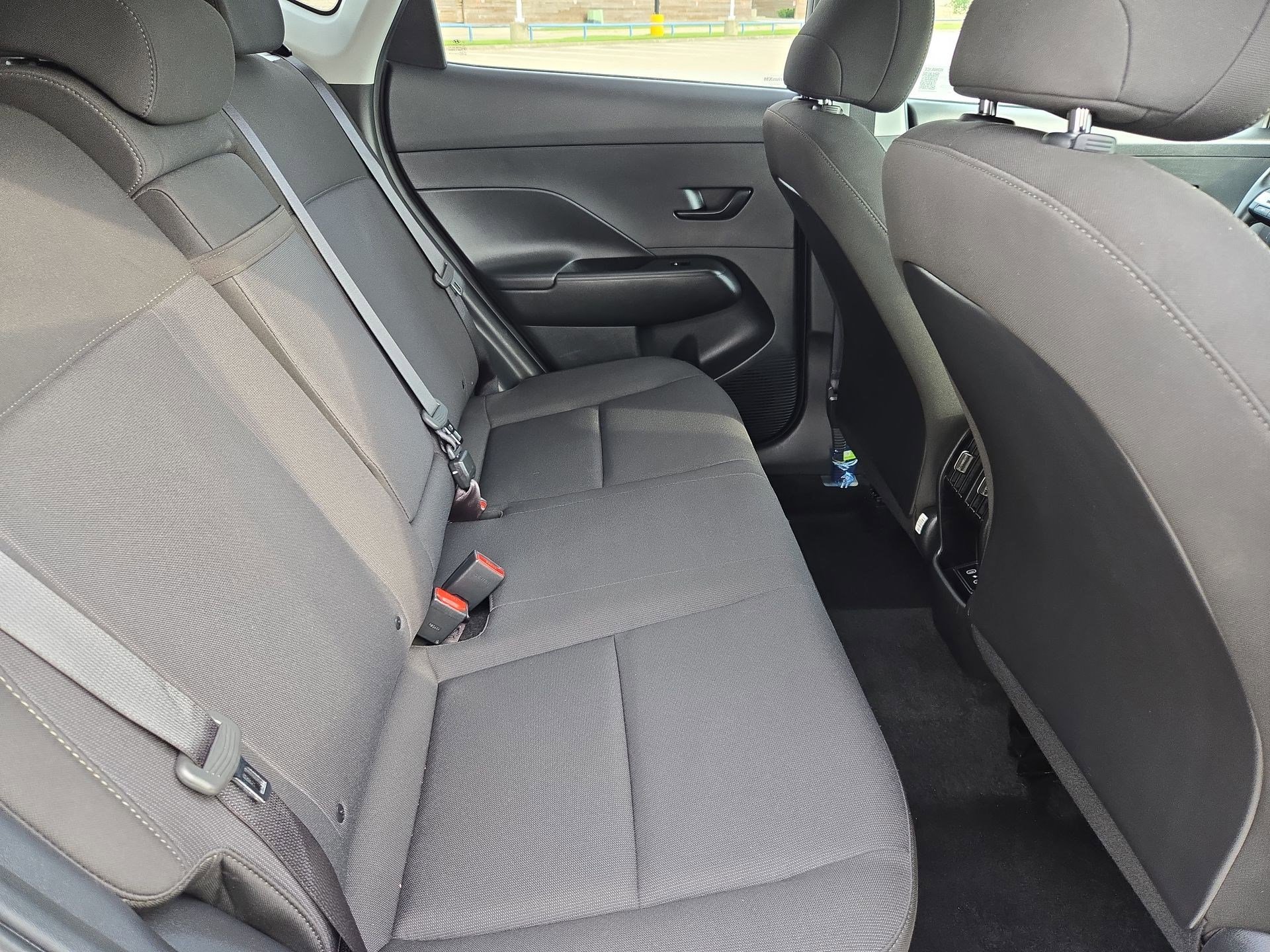 Used 2025 Hyundai Kona SEL FWD image 30