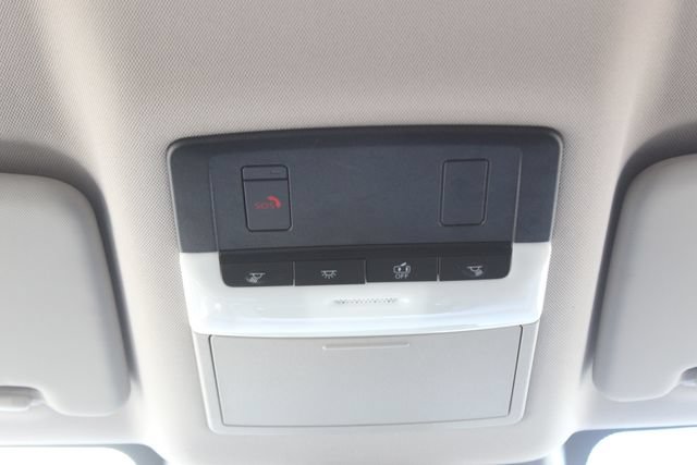 Used 2025 Nissan Rogue SV FWD image 27