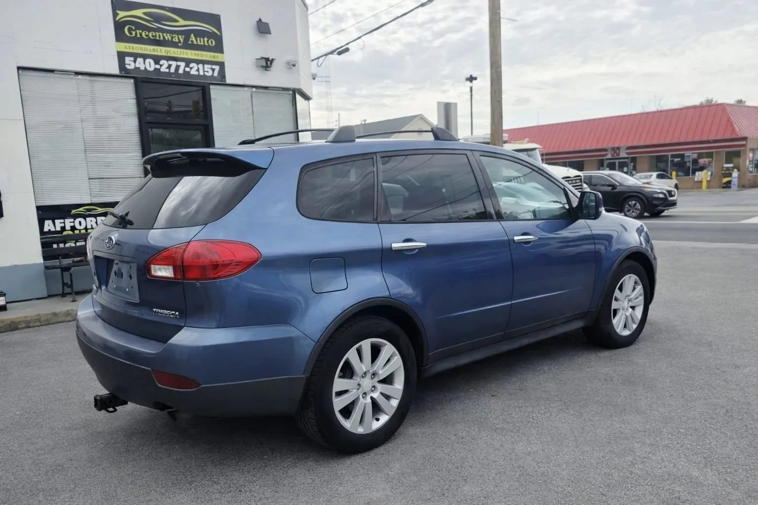 Used 2009 Subaru Tribeca AWD/4WD image 6