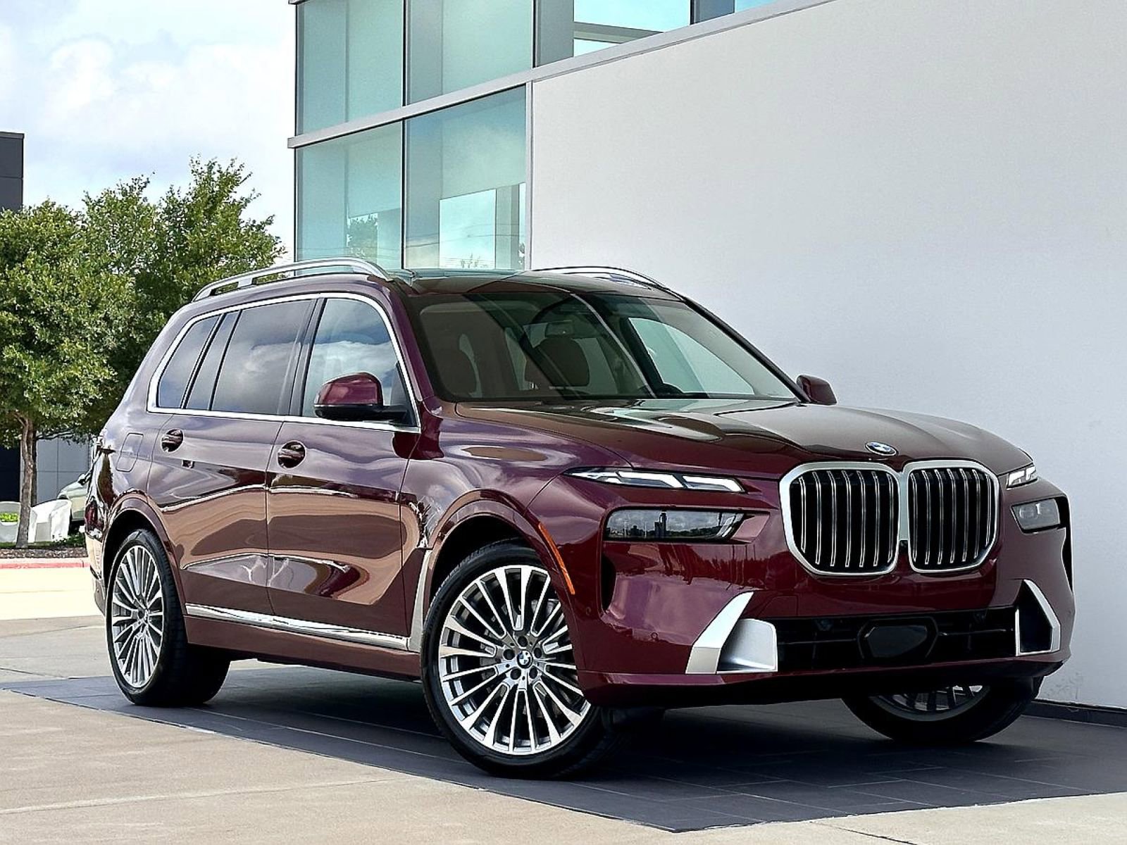 New 2026 BMW X7 xDrive40i image 1
