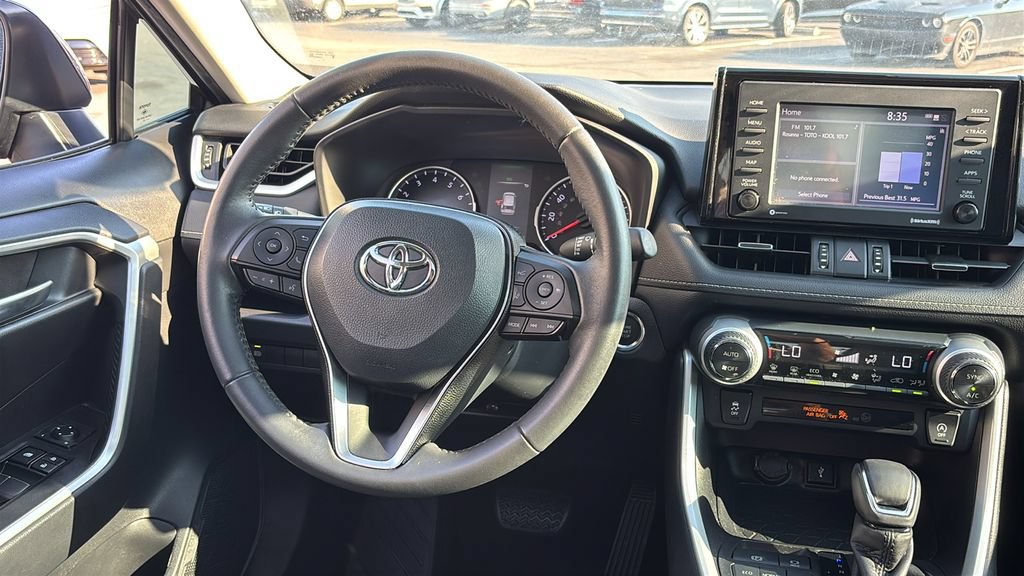 Used 2021 Toyota RAV4 XLE Premium FWD image 7