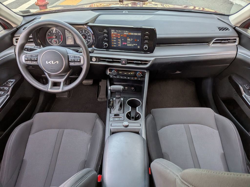 Used 2024 Kia K5 LXS image 19
