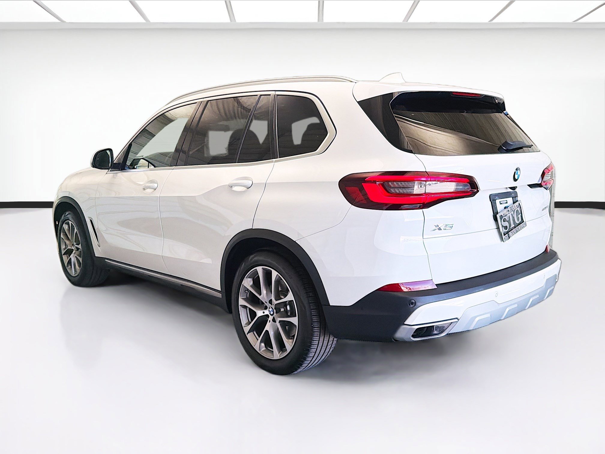 Used 2021 BMW X5 sDrive40i w/ Premium Package image 6