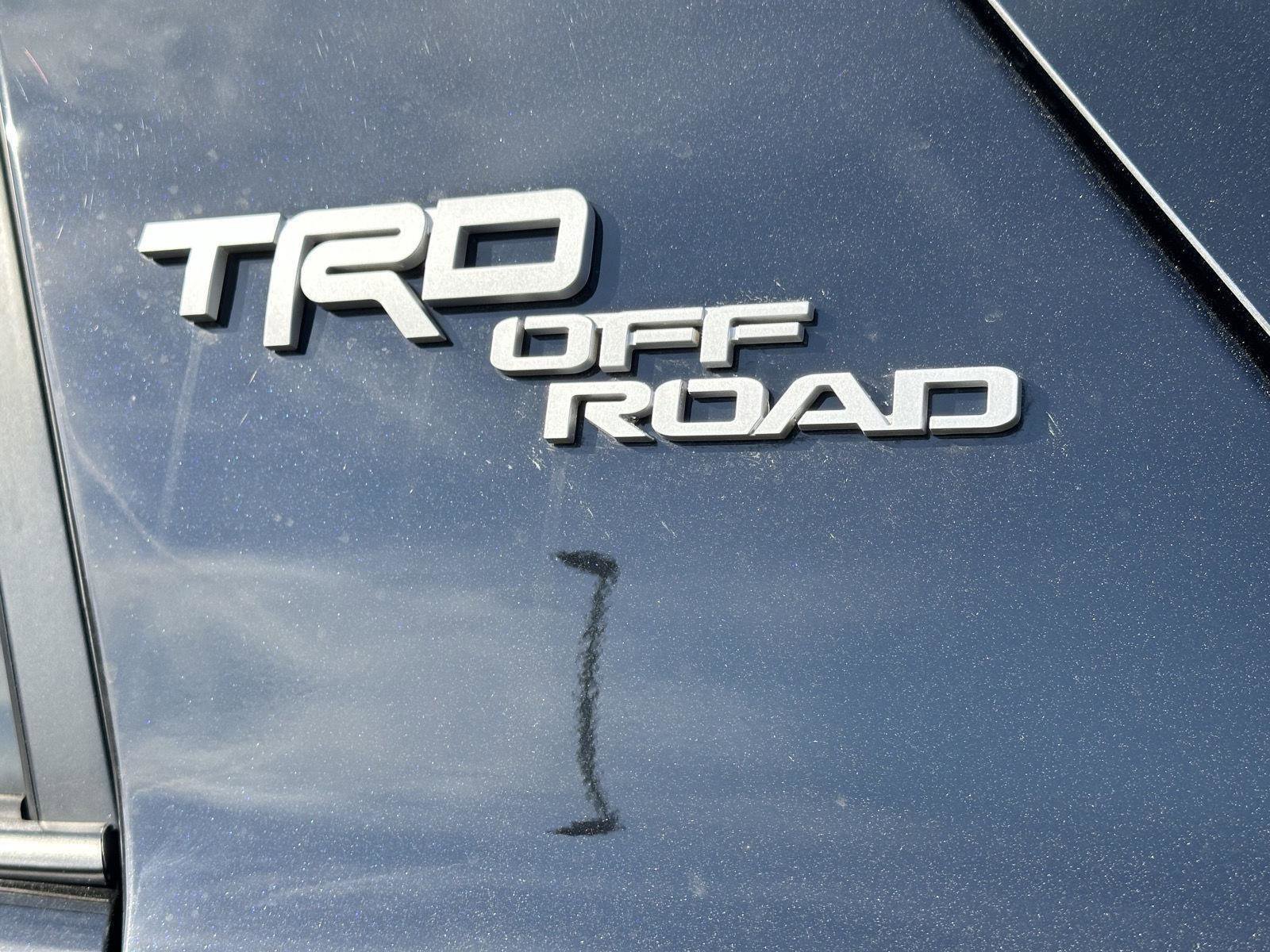 Used 2022 Toyota 4Runner TRD Off-Road Premium w/ Moonroof Package AWD/4WD image 10