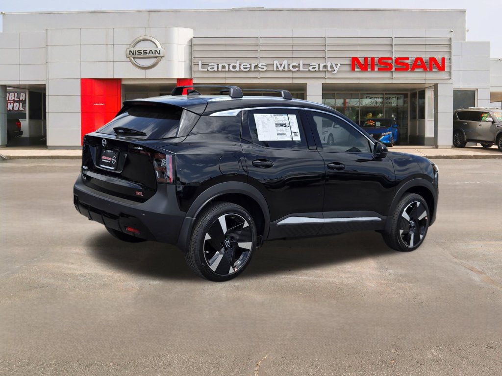 New 2026 Nissan Kicks SR w/ Cold Weather Package FWD image 3