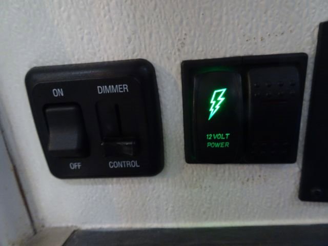 Used 2017 Chevrolet Express 2500 Extended image 20