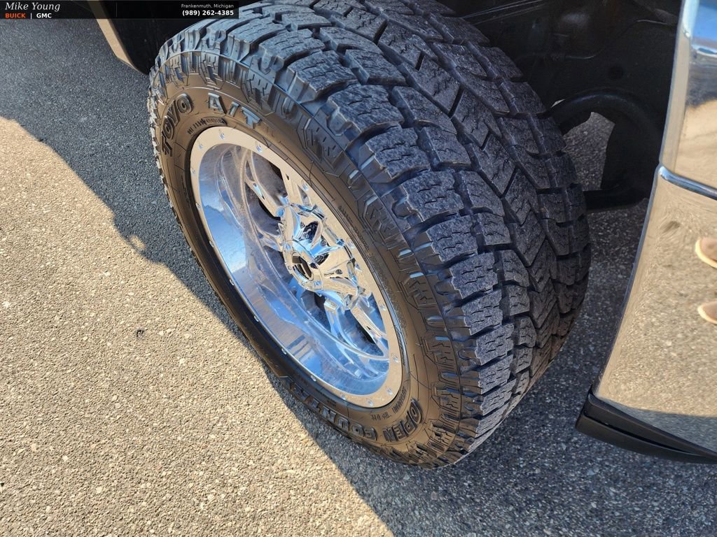 Used 2013 Chevrolet Silverado 2500 LT w/ Interior Plus Package image 11