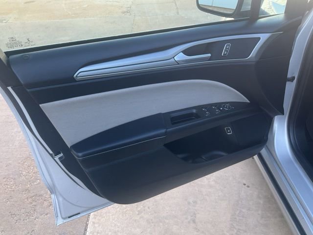 Used 2018 Ford Fusion S FWD image 5