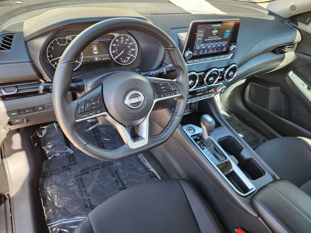 Used 2025 Nissan Sentra SV w/ All-Weather Package image 9