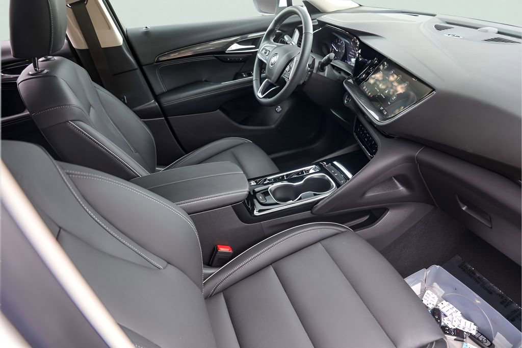 Used 2023 Buick Envision Essence FWD image 29